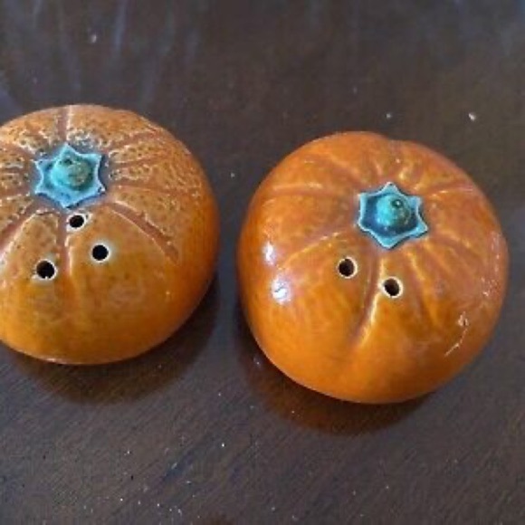 Vintage Pumpkin Salt & Pepper Shakers / Collection, Japan T26 - Picture 5 of 7
